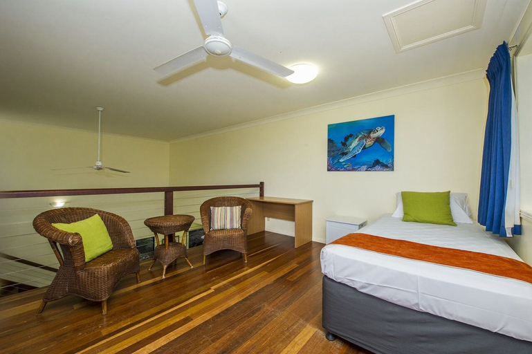 Bedroom 2, Manyana, Magnetic Island