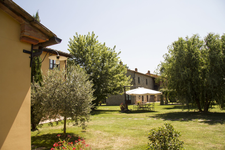 Exterior & Views 2, Agriturismo il giardino degli ulivi, Arezzo