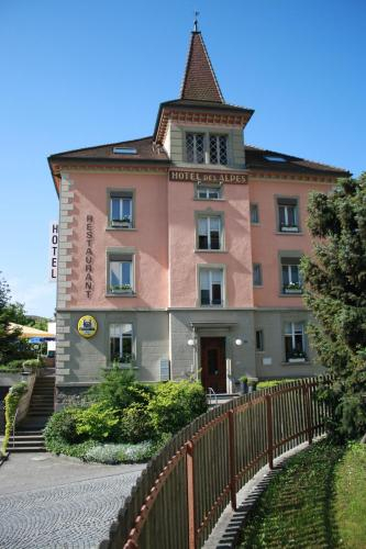 Hotel des Alpes, Sense