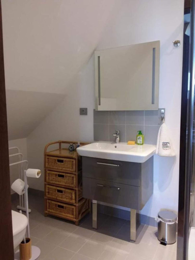 Bathroom 3, LA CHARMERAIE, Somme