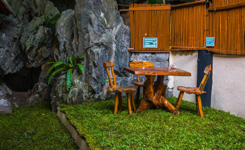 CED Pension, El Nido