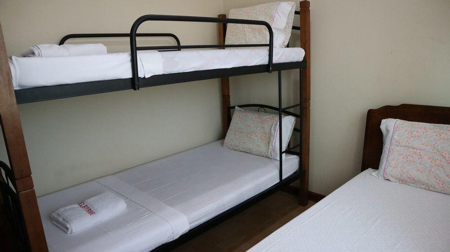 Celbyrne Pension Hauz, Talisay City