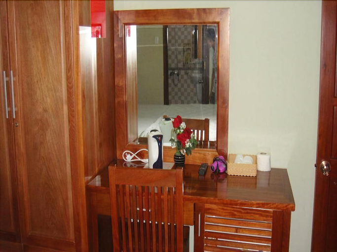 Others, Hoa Dong Duong Hotel, Phú Nhuận