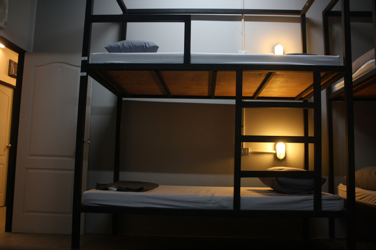 The Mixx Hostel, Phra Nakhon