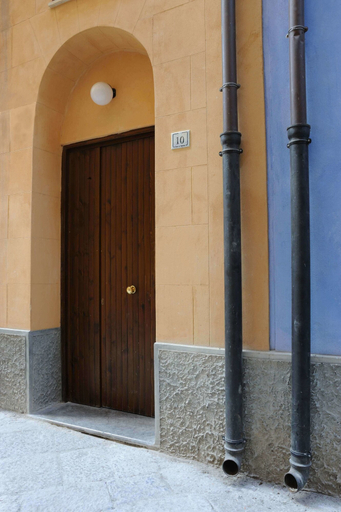 Public Area 3, Al Vicolo Palermo, Palermo