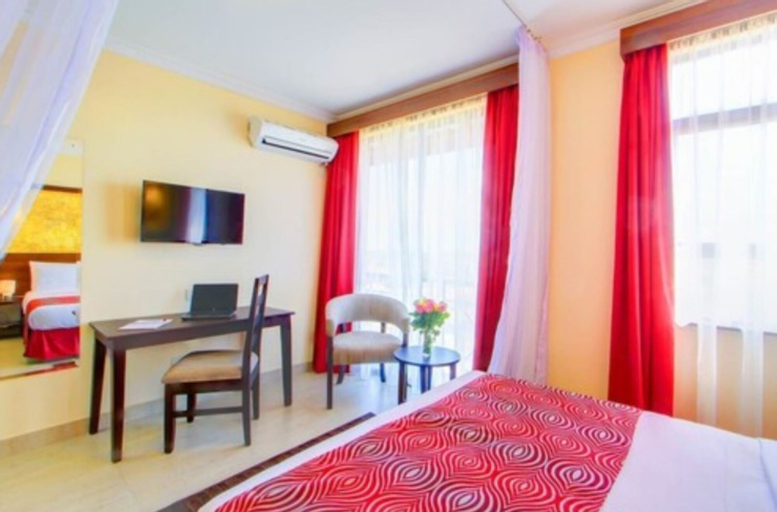 Bedroom 13