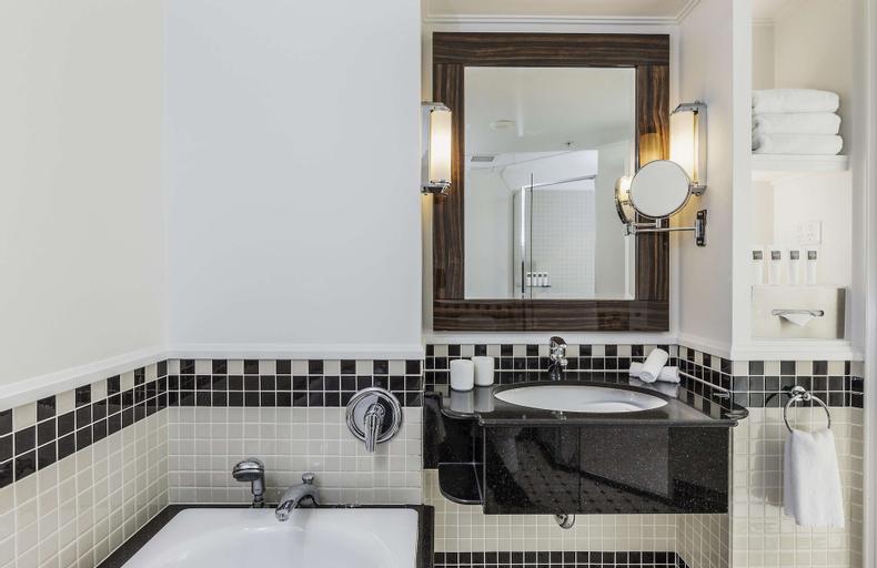 Bathroom 20