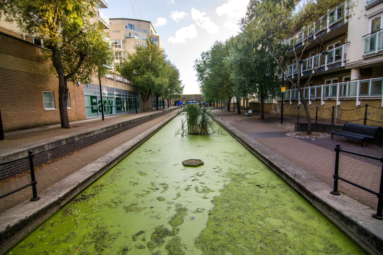 Sport & Beauty 3, Apartment Wharf – Water Gardens, London