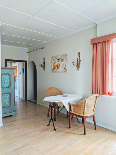 Others 5, Apartmenthaus am Rhein, Groß-Gerau