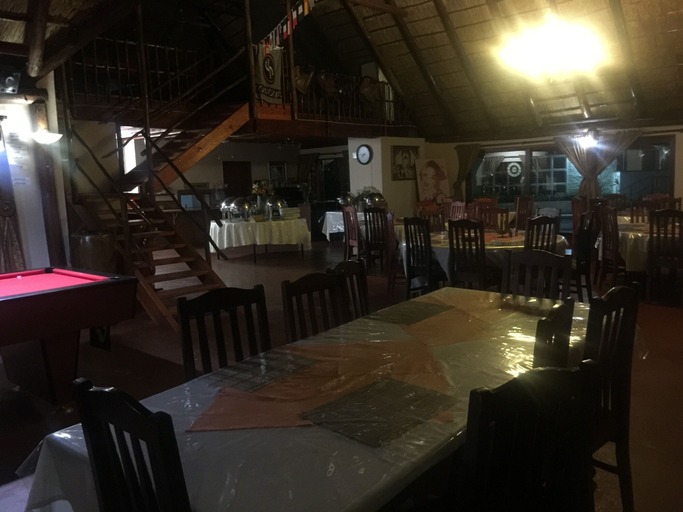 Food & Drinks 4, Kyalami Lodge, City of Johannesburg