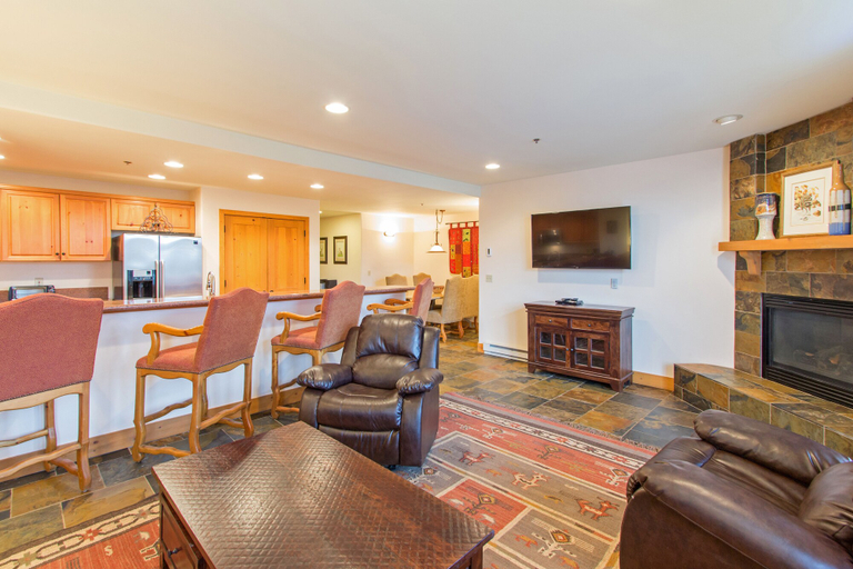 Public Area 2, Bear Creek Lodge 404 4 Bedroom Condo, San Miguel