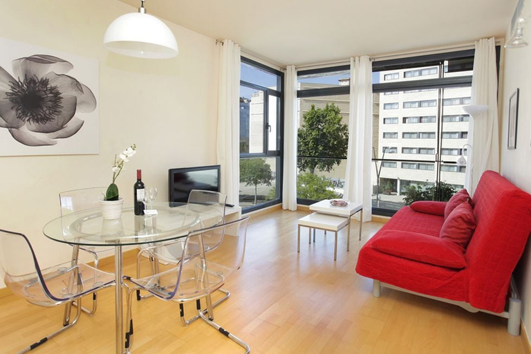 Others 5, 1214 - Two Bedrooms Ciutadella Apartment, Barcelona
