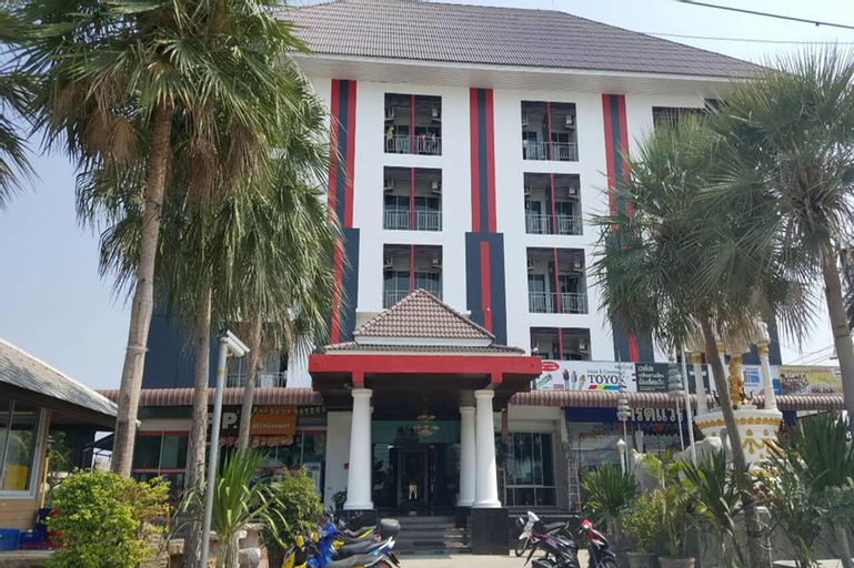 Thanarom Place, Phan Thong