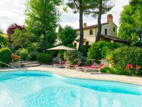 Fighille Villa Sleeps 8 Pool WiFi, Perugia
