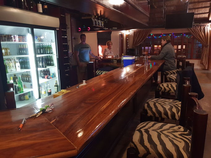 Food & Drinks 5, Kyalami Lodge, City of Johannesburg