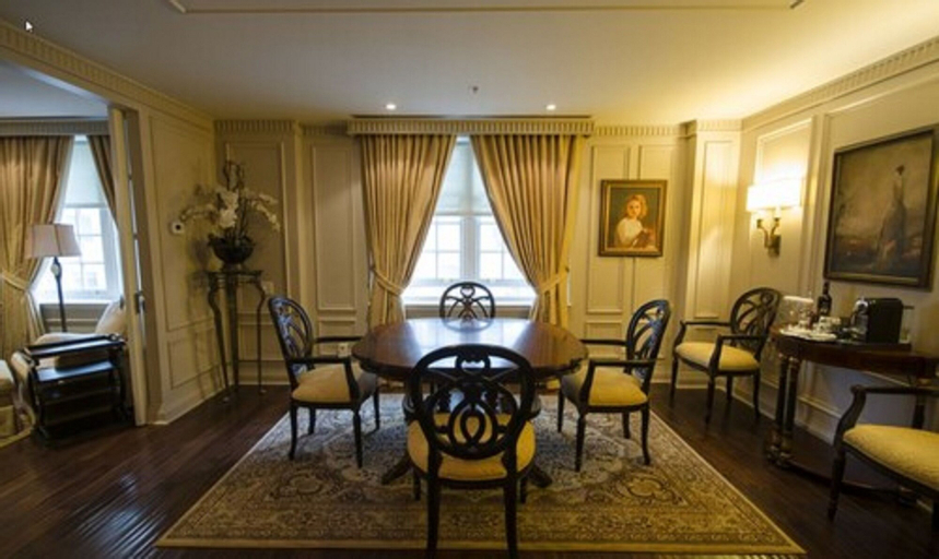 Dining Room 16