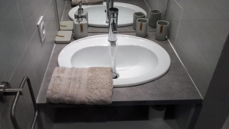 Bathroom 4, les insolites du villaret, Alpes-de-Haute-Provence