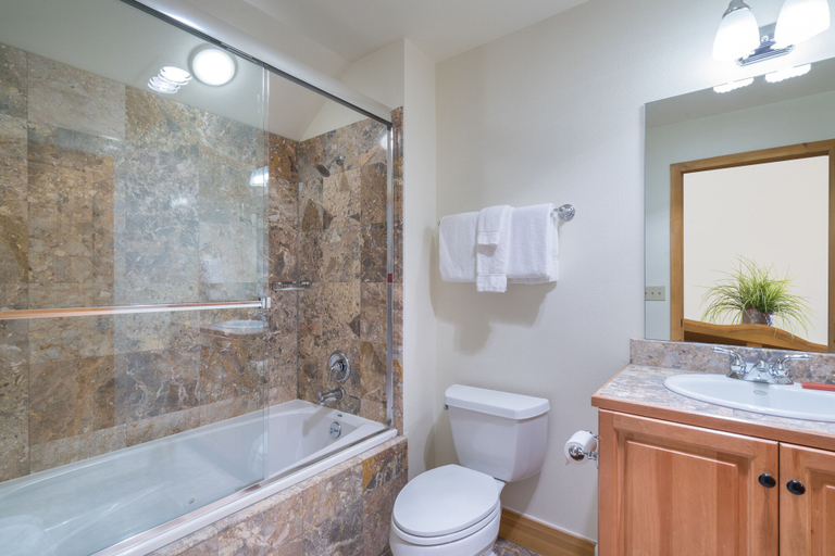 Bathroom 4, Bear Creek Lodge 404 4 Bedroom Condo, San Miguel