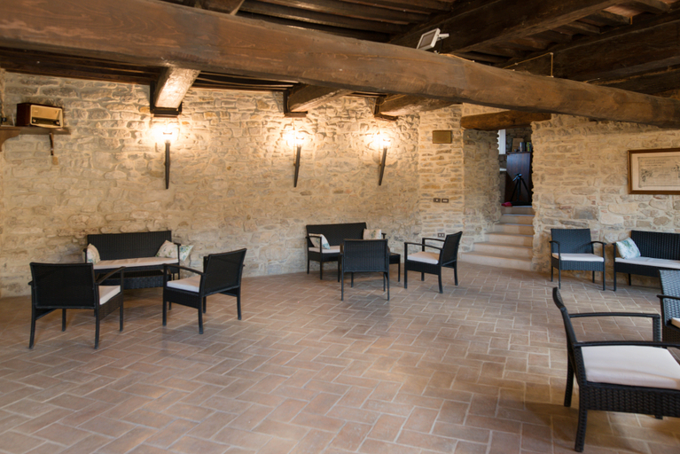 Public Area 5, Castello di Giomici, Perugia