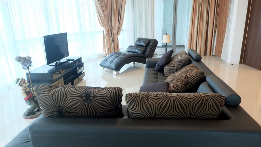 Luxury Spacious St. Moritz Presidential Puri, Jakarta Barat