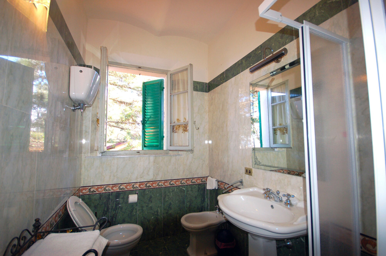 Bathroom 4, Agriturismo Villa la Fontana, Perugia