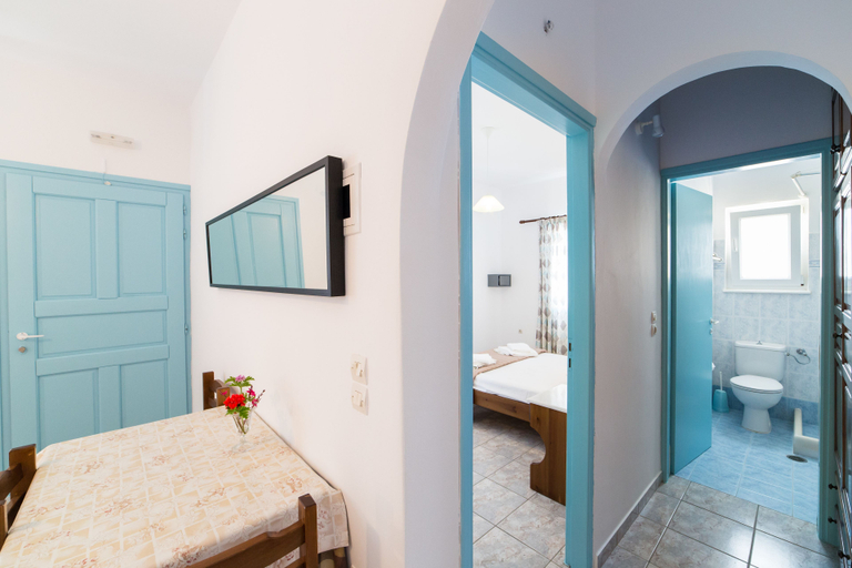 Bathroom 4, Theologos Place, South Aegean