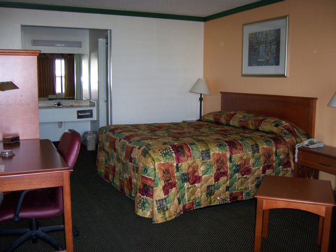 Regency Inn Fairfield, Freestone