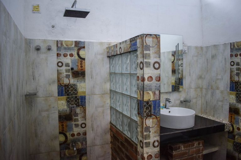 Bathroom 4, Yoho Westwood Residence, Thimbirigasyaya