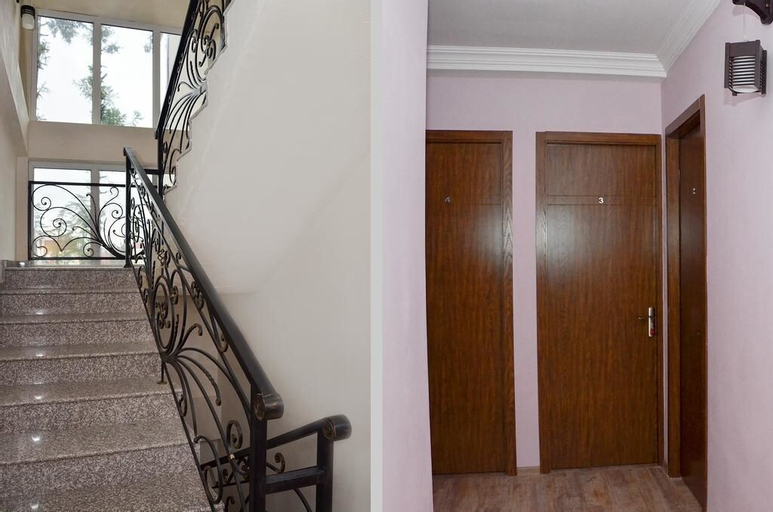 Hotel Crown, Ozurgeti
