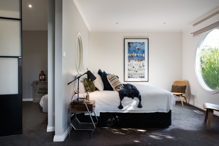 Others 5, Boatshed House, Hepburn - East
