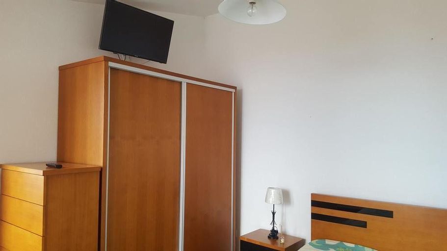 Studio in Funchal, With Wonderful sea View, Furnished Balcony and Wifi, Funchal