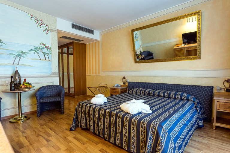 Bedroom 3, Hotel Porta del Sole, Brescia