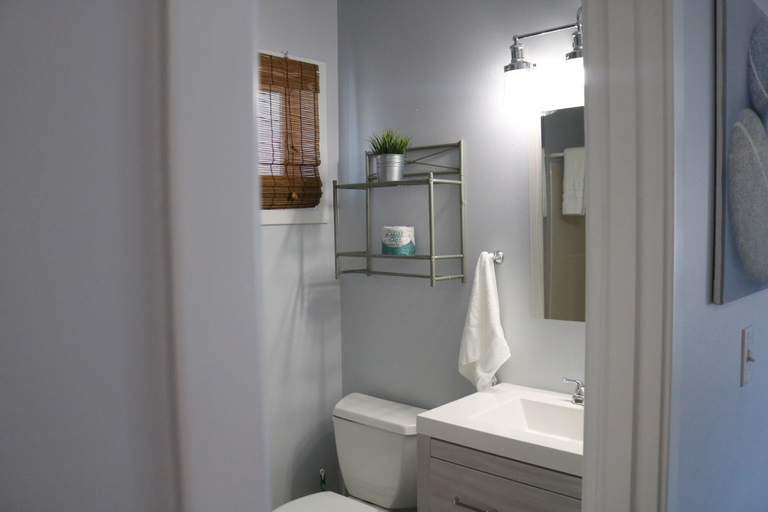Bathroom 3, The Guesthouse Inn, Clatsop