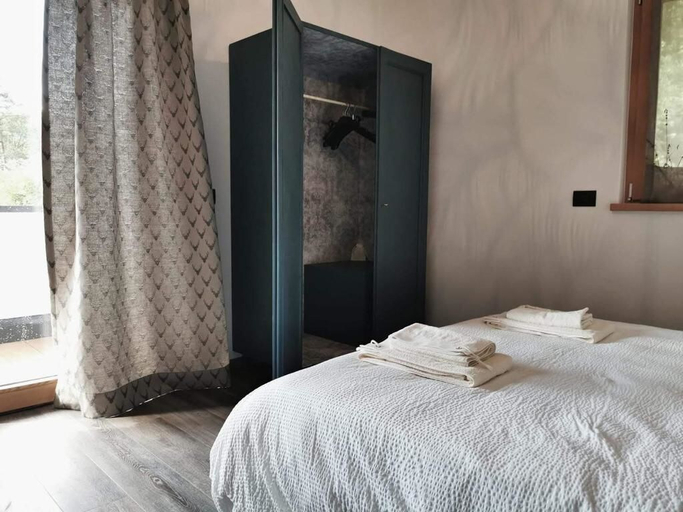 Bedroom 3, Affittacamere Casa Ester, Trento