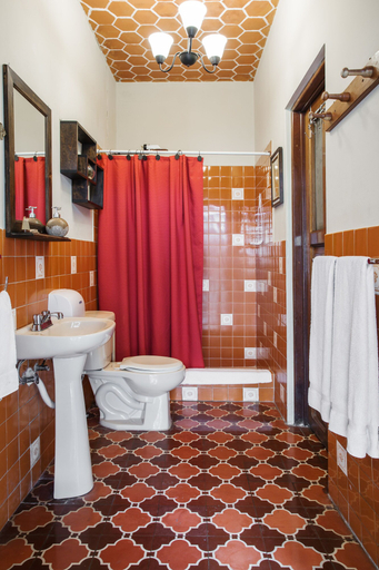 Bathroom 4, Posada de San Carlos La Quinta, Antigua Guatemala
