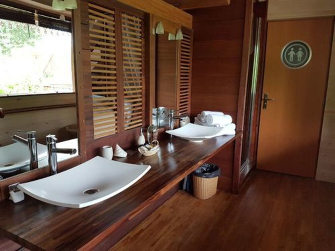 Bathroom 5, la Varangue, Gironde
