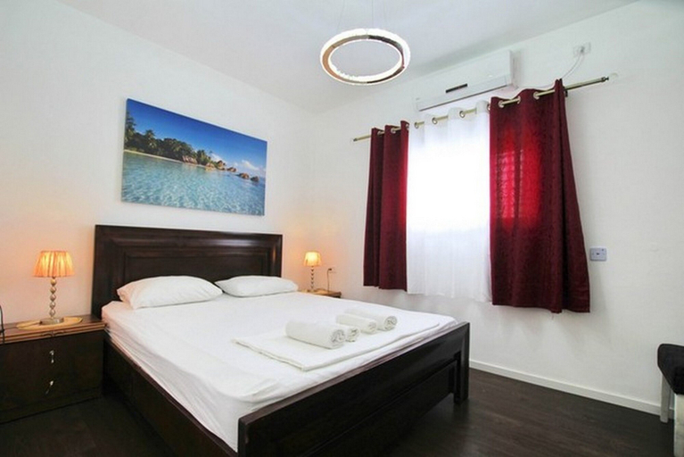 Bedroom 3, Arendalzrail Apartment Balfour 25