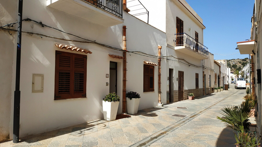 Exterior & Views 2, Le Camere Del Giardino, Trapani