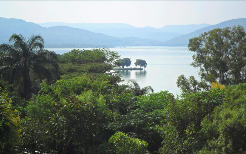 Annies House Romantic Getaway, Bojanala
