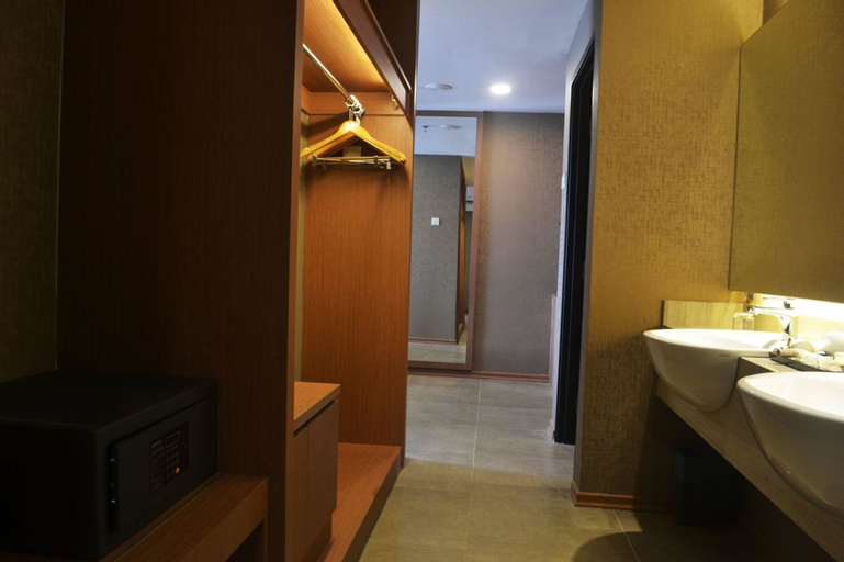 Bathroom 6