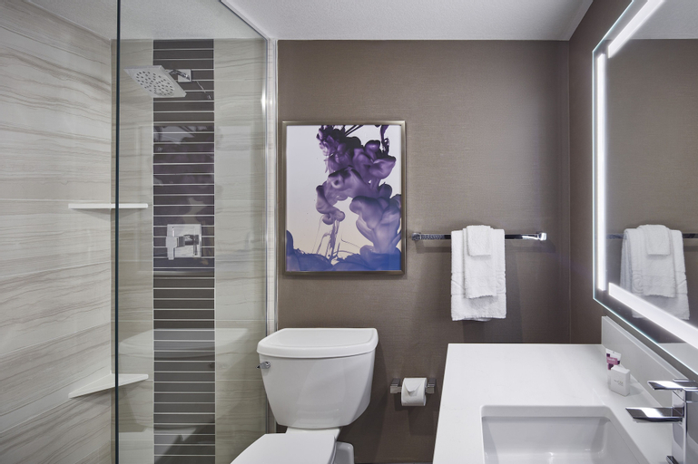 Bathroom 13