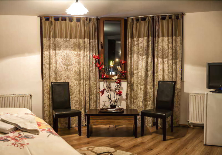 Others 4, Stars Hotel, Municipiul Bucuresti