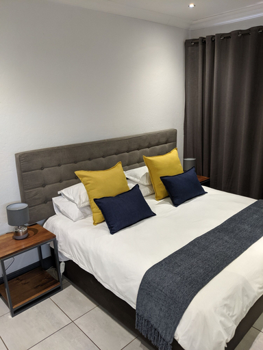 Bedroom 2, Junction 502 Apartments, City of Tshwane