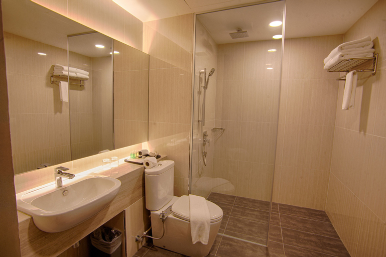 Bathroom 5