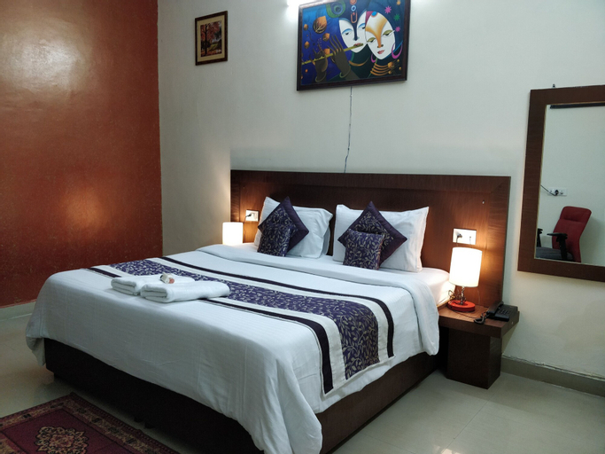 OYO 8910 Celeste Inn, Gautam Buddha Nagar