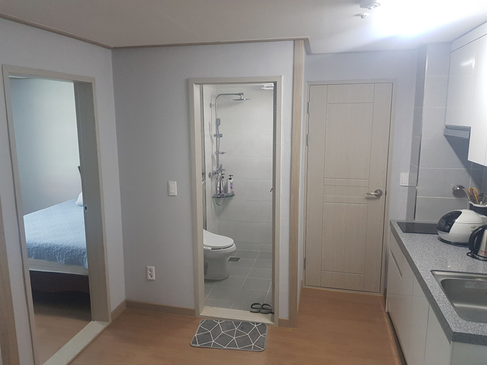 Bathroom 4, Marina Residence Hotel, Dong