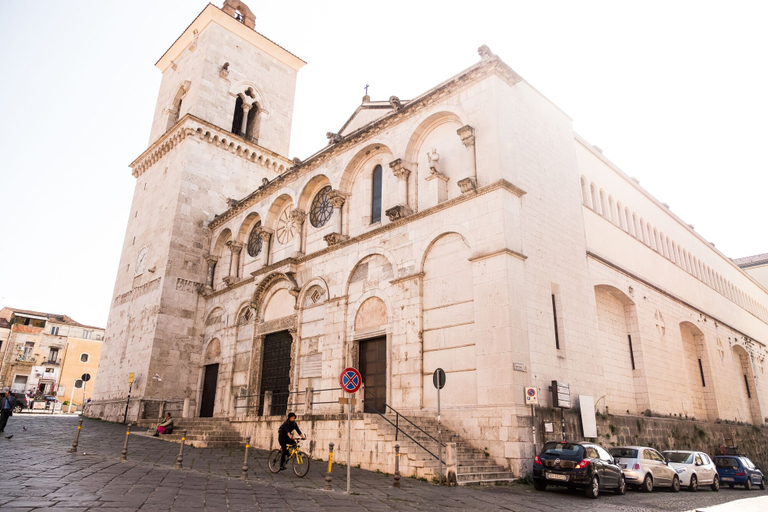 Exterior & Views 2, B&B 30 mt dal Duomo, Benevento