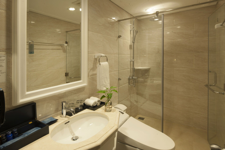 Bathroom 8