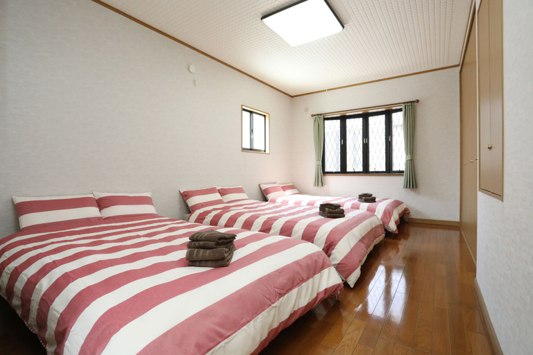 Bedroom 5, Tsuru House, Osaka