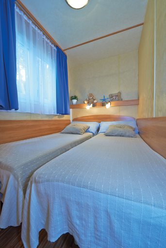 Bedroom 3, Baia Domizia Camping Village, Caserta